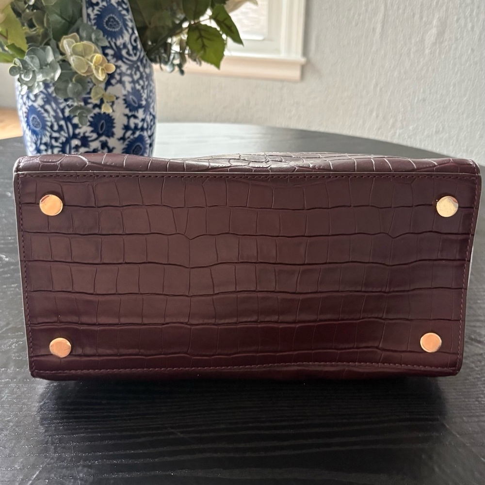 Michael Kors Merlot Colored Croc-Embossed Hamilton - Picture 8 of 14
